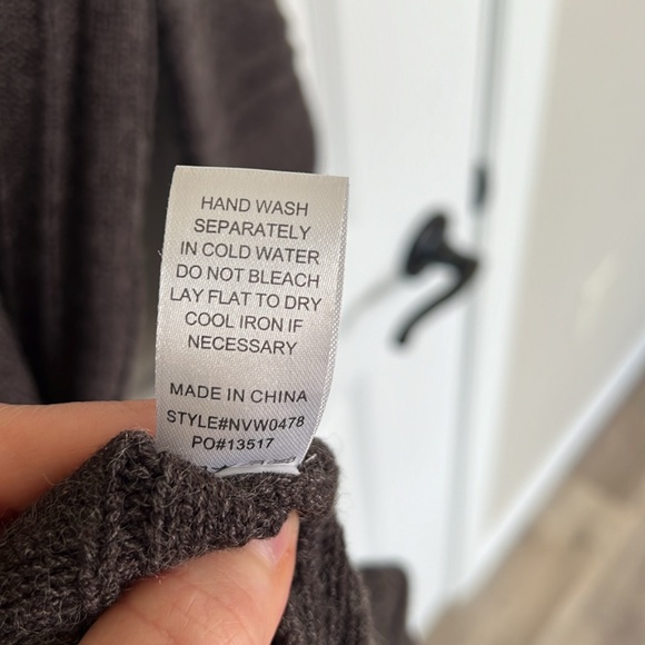 NWT Vici Exclusive x Fate Charcoal Cardigan. - Picture 14 of 16